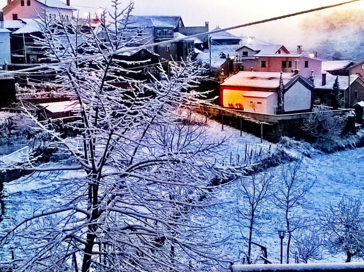 Chale Pouso Da Serra - Casas De Montanha Costilhao Buitenkant foto